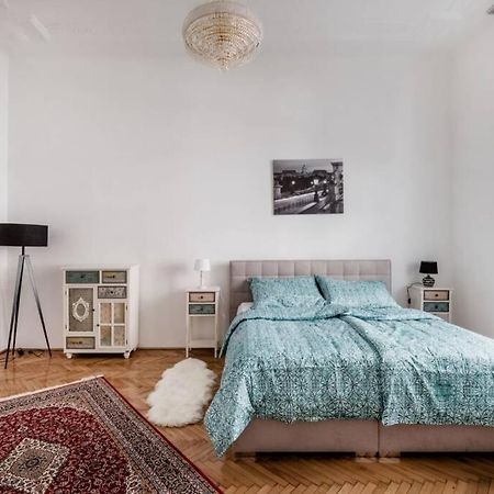 Oktober 6/8 Apartment Budapest Exterior photo