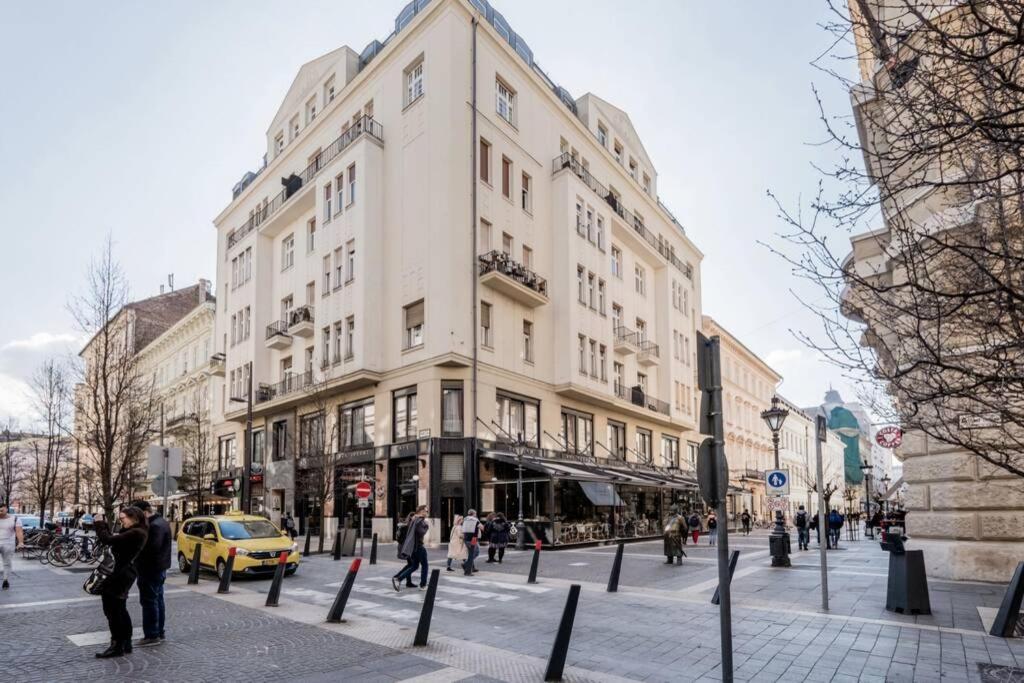 Oktober 6/8 Apartment Budapest Exterior photo