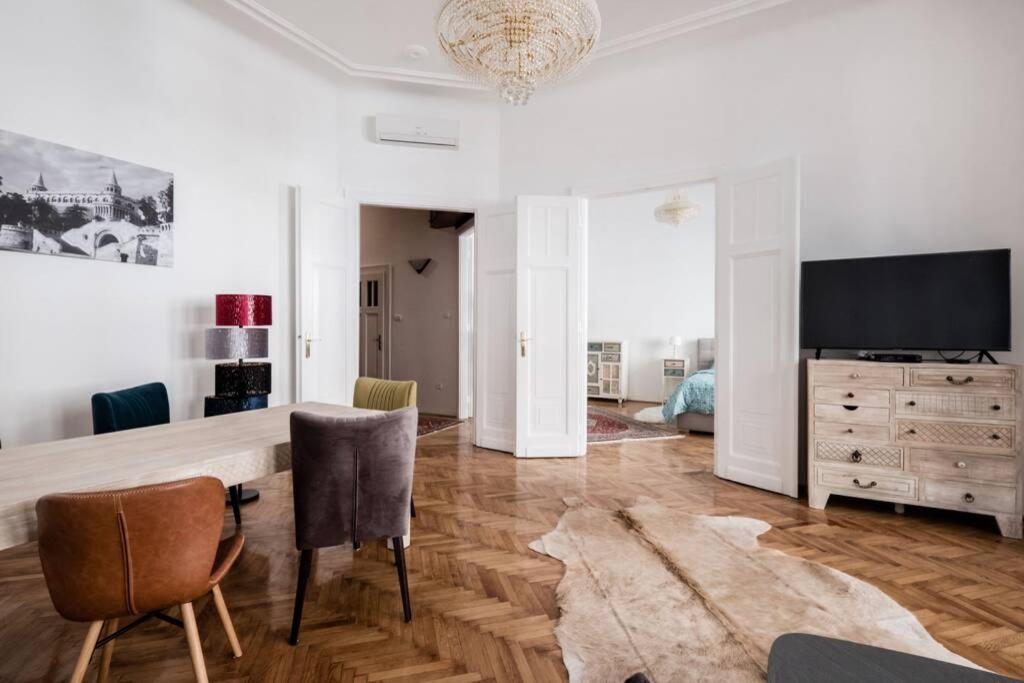 Oktober 6/8 Apartment Budapest Exterior photo
